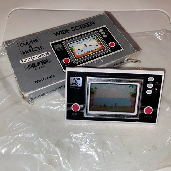 Nintendo Game & Watch Turtle Bridge - Black and White - Picture 1 of 5